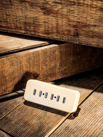 LOLLAR 10-306-1 P90 STAPLE PICKUP/NECK/BLACK ($155 USD)